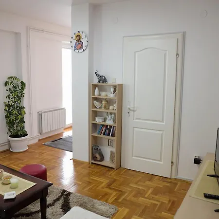 Rentigo Rastko Near Zlatar With Terrace And Wi-fi For 5 Guests 公寓 *