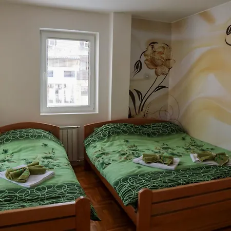 Rentigo Rastko Near Zlatar With Terrace And Wi-fi For 5 Guests