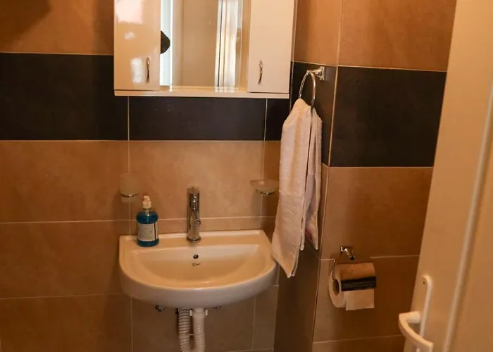 Rentigo Rastko Near Zlatar With Terrace And Wi-fi For 5 Guests * Nova Varoš