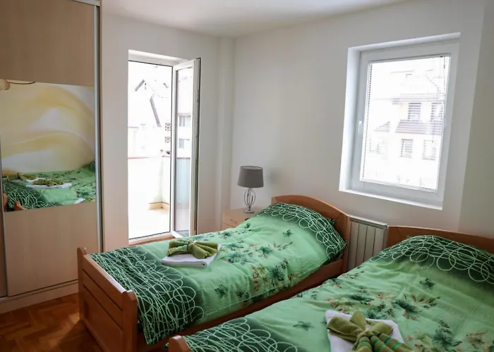 Rentigo Rastko Near Zlatar With Terrace And Wi-fi For 5 Guests 公寓